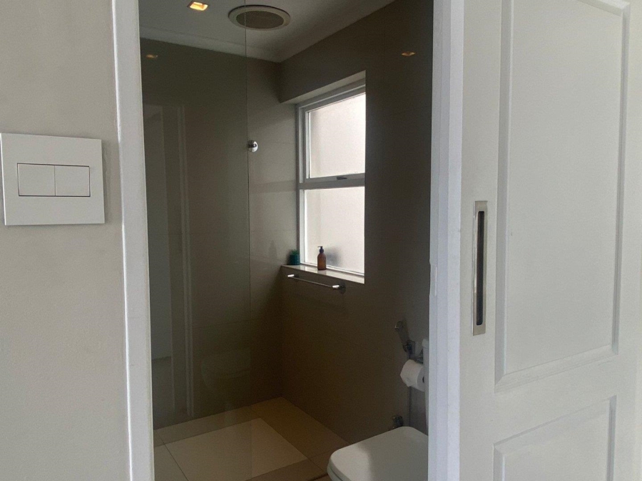 2 Bedroom Property for Sale in Green Point Western Cape